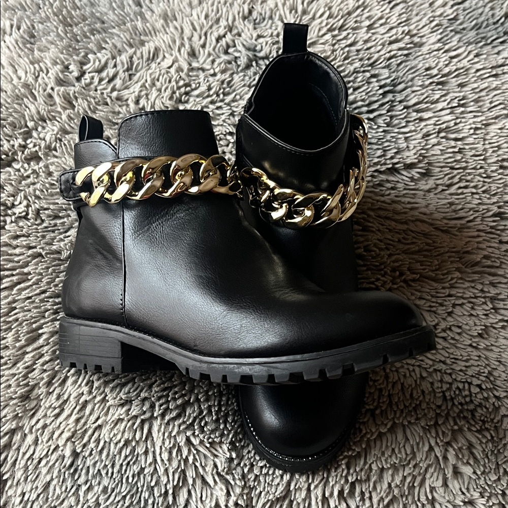 Steve Madden Black Ankle Boots with Gold Chain Accent